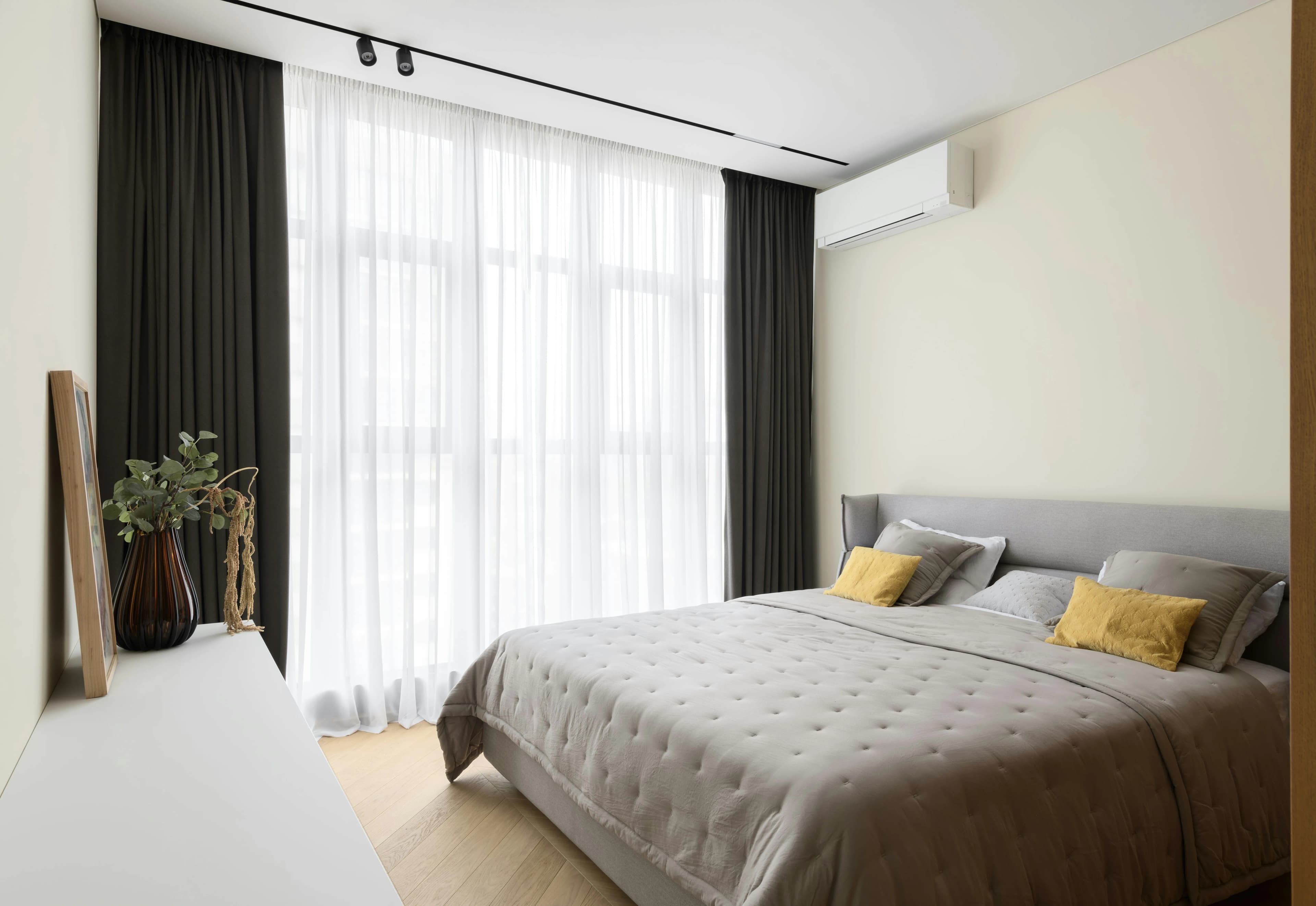 Smart bedroom AC control